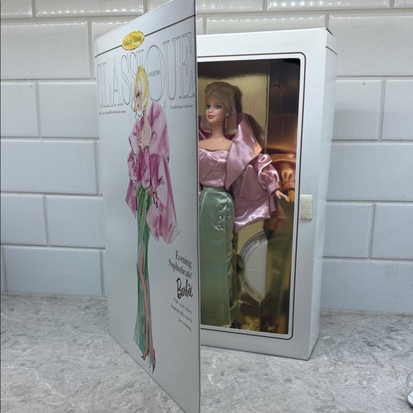Vintage Collector Edition Classique Collection Barbie, Robert Best. New in Box - Picture 1 of 6